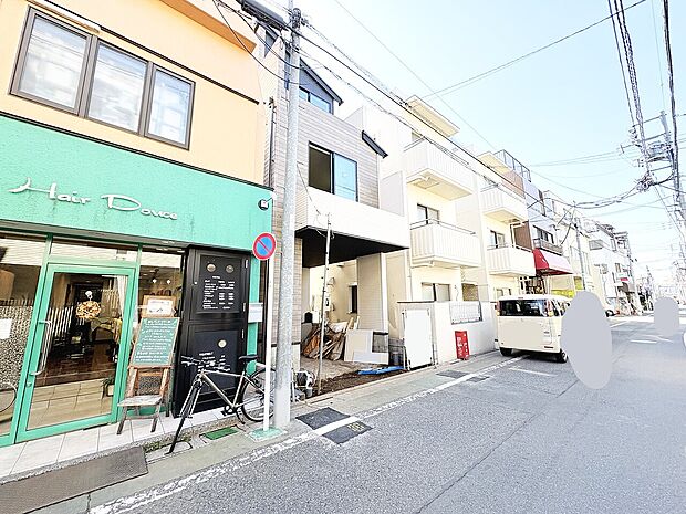 現地に足をお運びいただいた際には、周辺散策などをお勧めいたします。