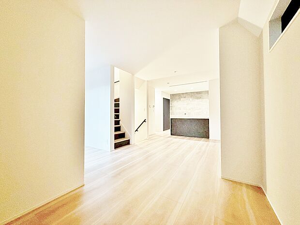 飾り過ぎないシンプルな内装と偏り過ぎないデザインで統一しました。