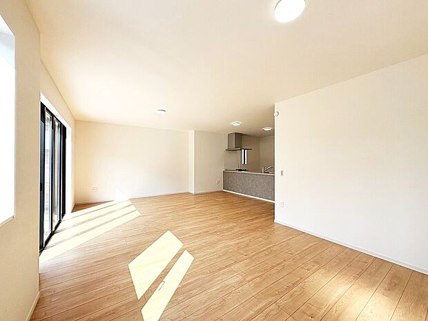 飾り過ぎないシンプルな内装と偏り過ぎないデザインで統一しました。