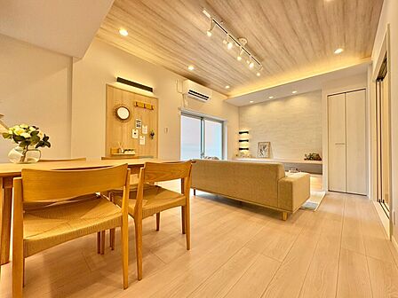 居心地の良い空気感は、暮らしのステージを彩り、心からのやすらぎと満足感を与えてくれます。