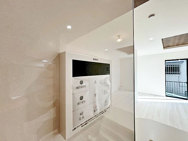 見やすい画面で操作しやすい給湯パネルです。