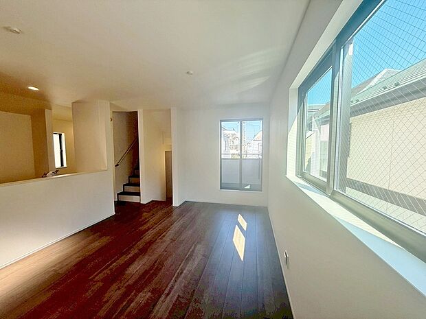 飾り過ぎないシンプルな内装と偏り過ぎないデザインで統一しました。