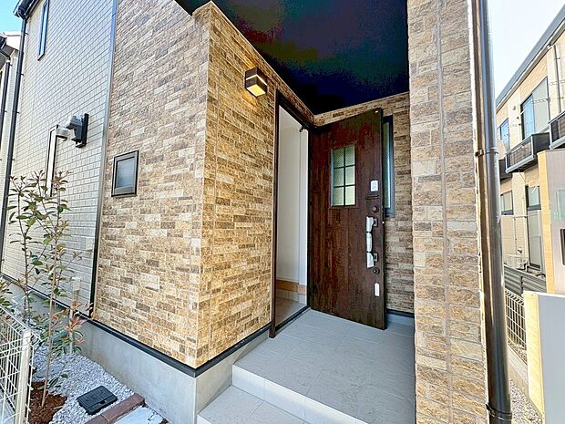 玄関を開ければ、そこは安らぎのご自宅。