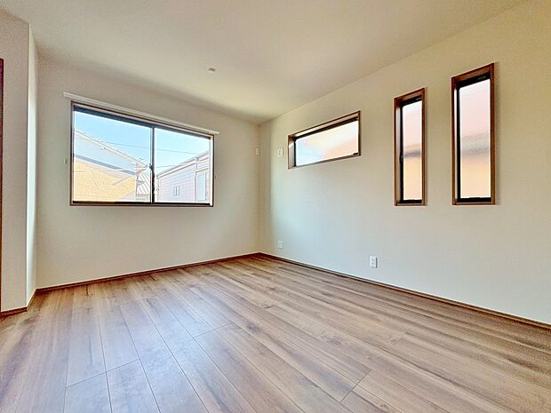 飾り過ぎないシンプルな内装と偏り過ぎないデザインで統一しました。