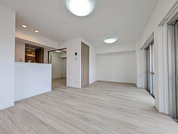 居心地の良い空気感は、暮らしのステージを彩り、心からのやすらぎと満足感を与えてくれます。