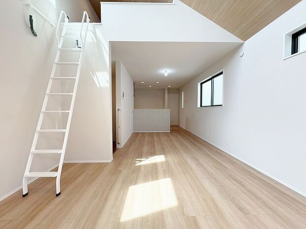 豊かな居住性と、安心感を満たすクオリティが見事に調和した住空間。