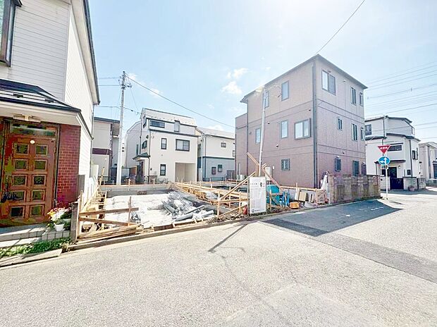 【建築中】外観の美しさだけでなくそこに住まうご家族様の心地良さを最優先しています。