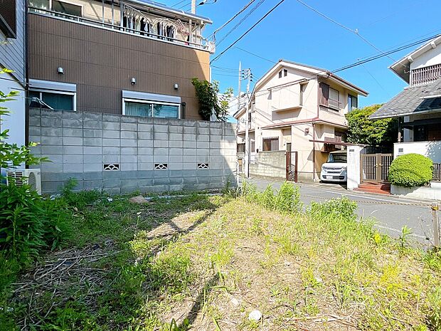 現地に足をお運びいただいた際には、周辺散策などをお勧めいたします。
