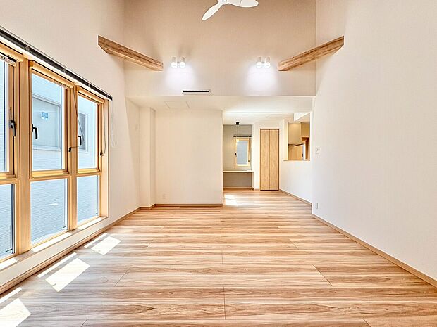 豊かな居住性と、安心感を満たすクオリティが見事に調和した住空間。