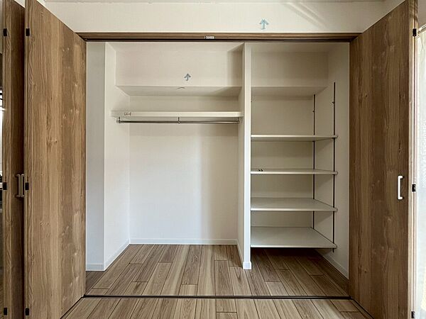 居室にはクローゼットがあり、荷物もスッキリ収納して快適にお過ごしいただけます。