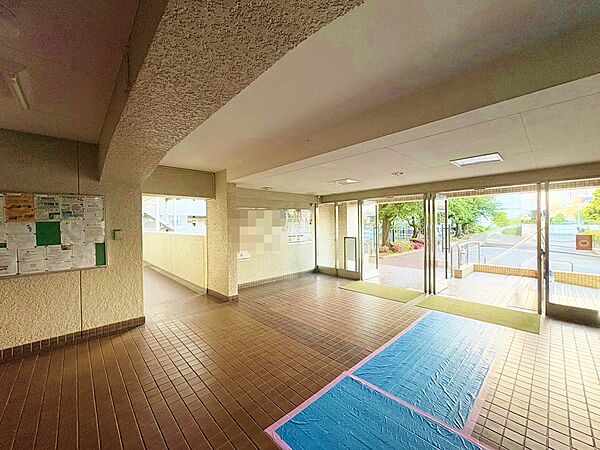 エントランスは、毎日の行き帰りで使う大事な空間です。