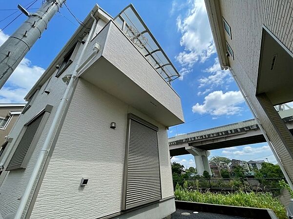 ライフプランニングからローンまで、一貫してご説明させていただきます。お気軽にお問い合わせくださいませ。