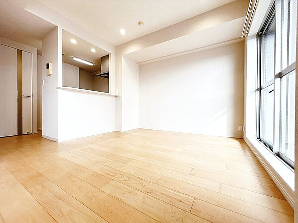 飾り過ぎないシンプルな内装と偏り過ぎないデザインで統一しました。