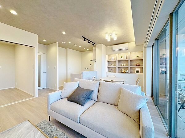 豊かな居住性と、安心感を満たすクオリティが見事に調和した住空間。