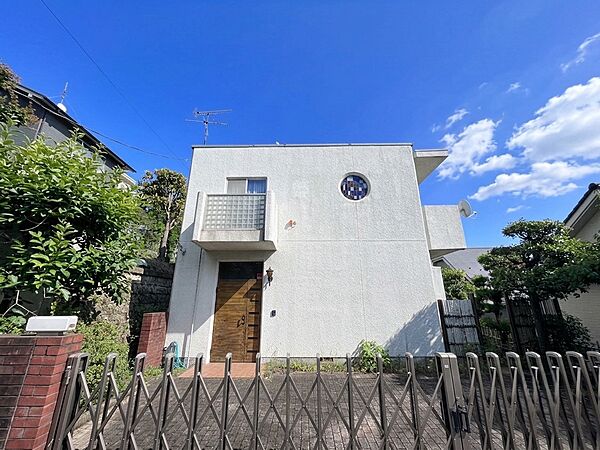 現地に足をお運びいただいた際には、周辺散策などをお勧めいたします。