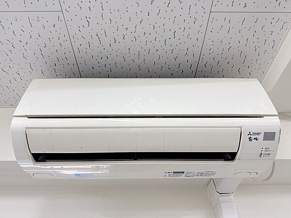 エアコンが設置済みですので、お住まいになってからすぐに快適な生活を送れます。