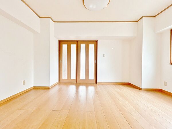 飾り過ぎないシンプルな内装と偏り過ぎないデザインで統一しました。