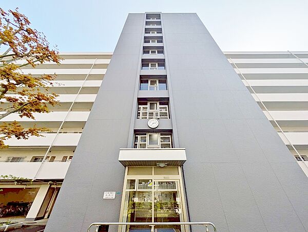外と内をつなぐエントランスは、まさに顔となる場所。