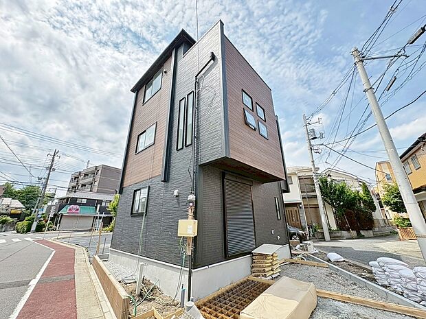 現地に足をお運びいただいた際には、周辺散策などをお勧めいたします。