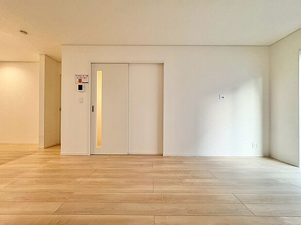 飾り過ぎないシンプルな内装と偏り過ぎないデザインで統一しました。