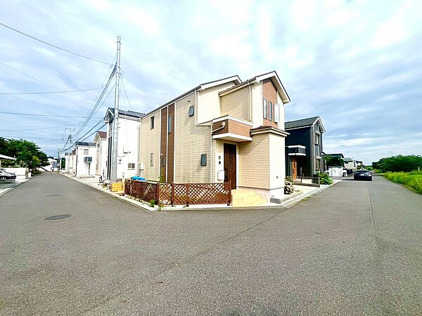 ライフプランニングからローンまで、一貫してご説明させていただきます。お気軽にお問い合わせくださいませ。