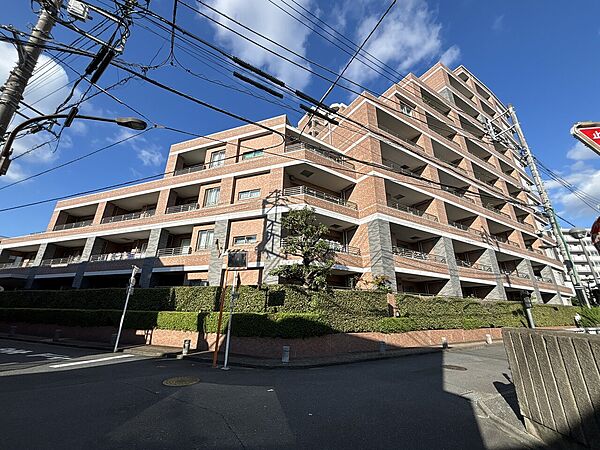 現地に足をお運びいただいた際には、周辺散策などをお勧めいたします。