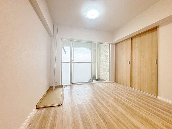 飾り過ぎないシンプルな内装と偏り過ぎないデザインで統一しました。
