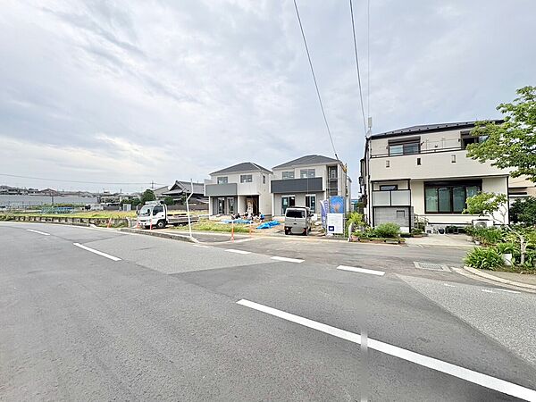 現地に足をお運びいただいた際には、周辺散策などをお勧めいたします。