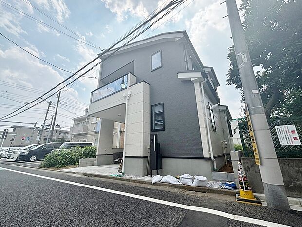 現地に足をお運びいただいた際には、周辺散策などをお勧めいたします。