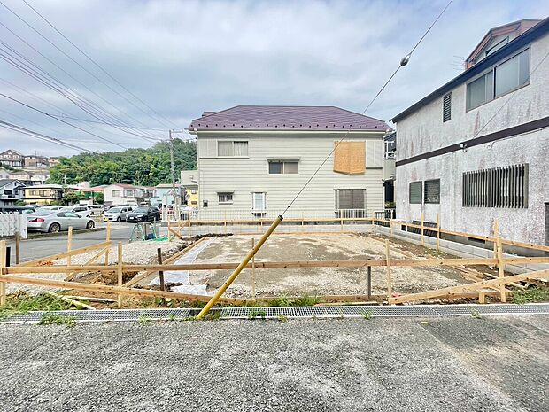 現地に足をお運びいただいた際には、周辺散策などをお勧めいたします。