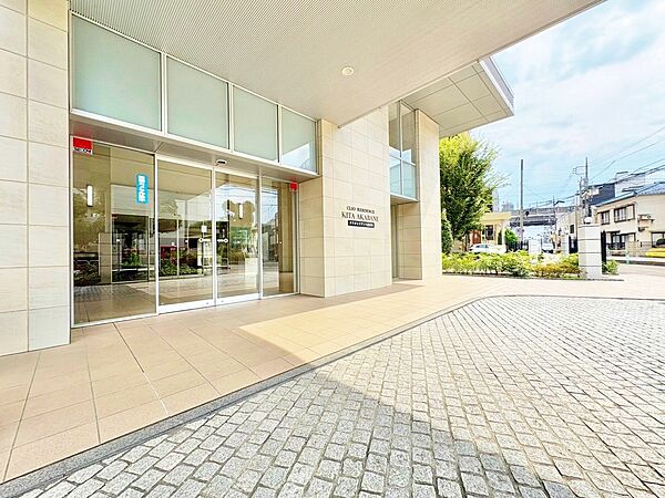 外と内をつなぐエントランスは、まさに顔となる場所。
