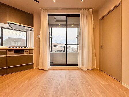 快適に過ごす毎日を求めて、暮らしの中でご自身の「マイホーム」に創り上げてください。