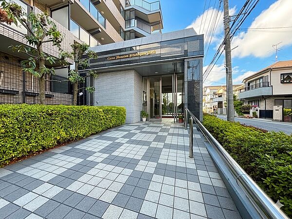 外と内をつなぐエントランスは、まさに顔となる場所。