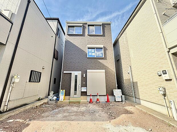 【建築中】外観の美しさだけでなくそこに住まうご家族様の心地良さを最優先しています。