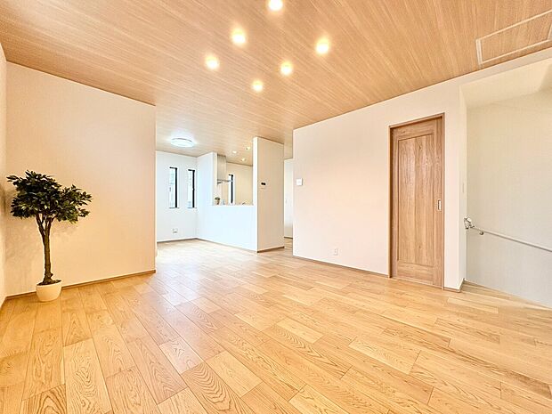 快適に過ごす毎日を求めて、暮らしの中でご自身の「マイホーム」に創り上げてください。