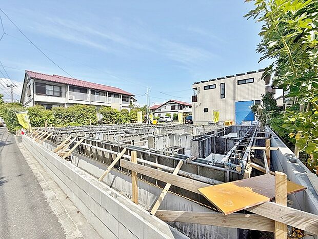 【建築中】外観の美しさだけでなくそこに住まうご家族様の心地良さを最優先しています。