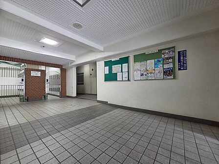 エントランスは、毎日の行き帰りで使う大事な空間です。