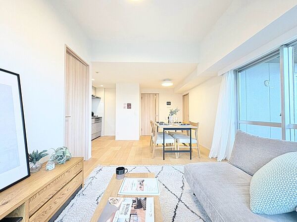 豊かな居住性と、安心感を満たすクオリティが見事に調和した住空間。