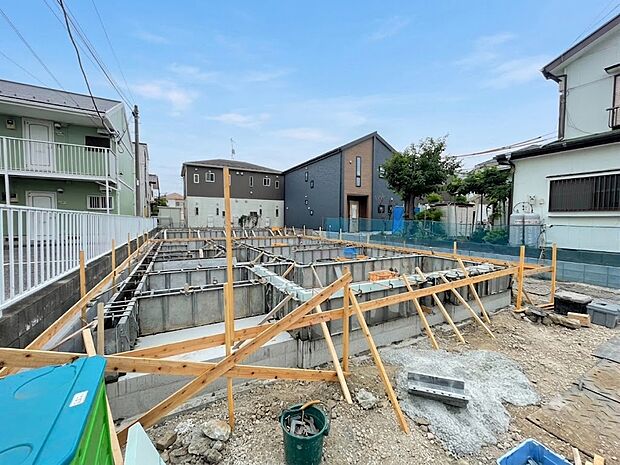 現地に足をお運びいただいた際には、周辺散策などをお勧めいたします。