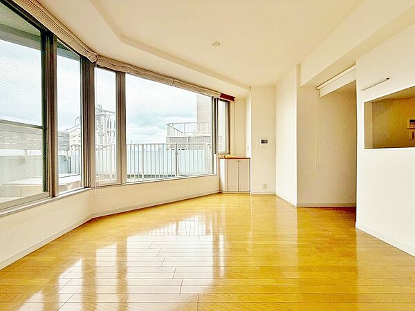 飾り過ぎないシンプルな内装と偏り過ぎないデザインで統一しました。