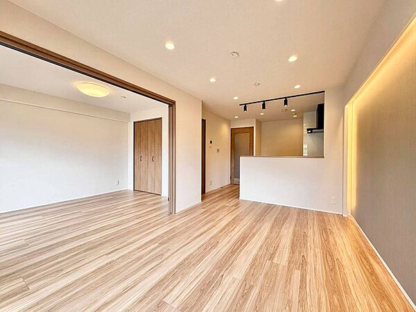 豊かな居住性と、安心感を満たすクオリティが見事に調和した住空間。