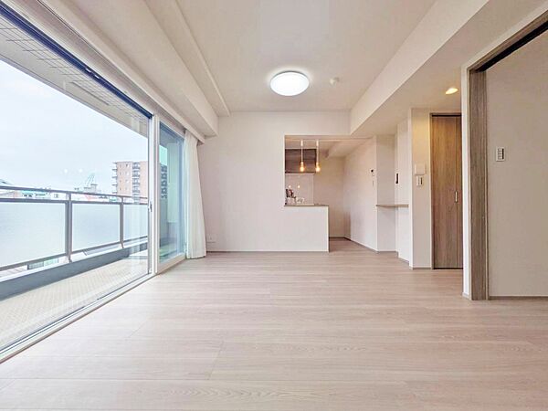 豊かな居住性と、安心感を満たすクオリティが見事に調和した住空間。