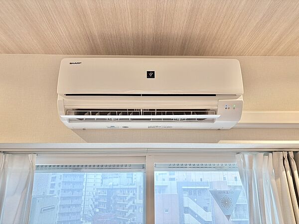 エアコンが設置済みですので、お住まいになってからすぐに快適な生活を送れます。