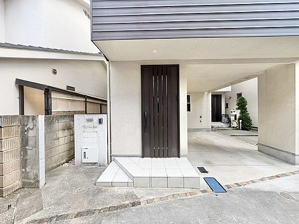 玄関を開ければ、そこは安らぎのご自宅。