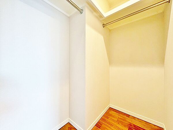 居室にはクローゼットがあり、荷物もスッキリ収納して快適にお過ごしいただけます。