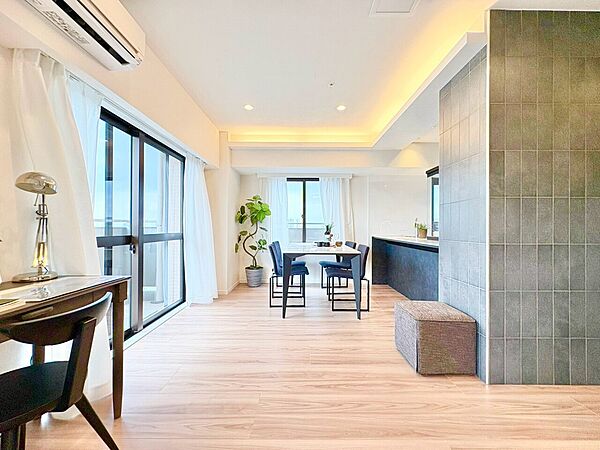 豊かな居住性と、安心感を満たすクオリティが見事に調和した住空間。