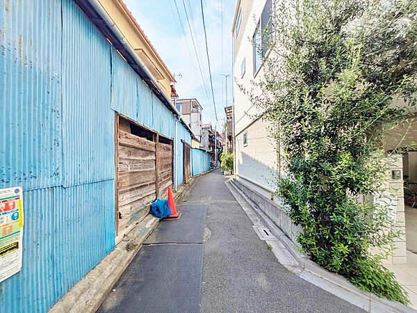 現地に足をお運びいただいた際には、周辺散策などをお勧めいたします。