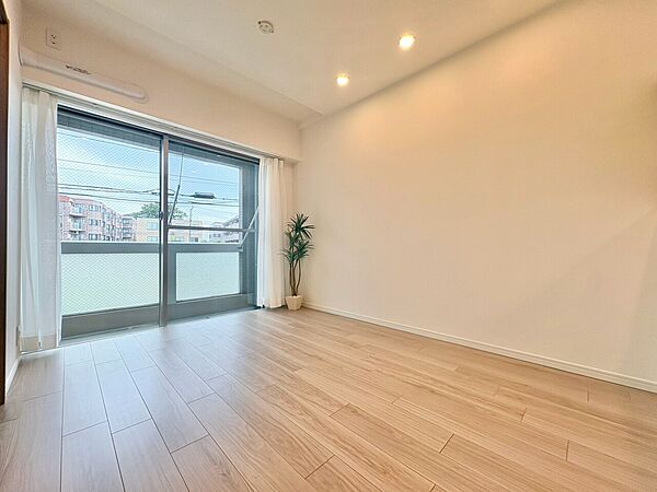 飾り過ぎないシンプルな内装と偏り過ぎないデザインで統一しました。