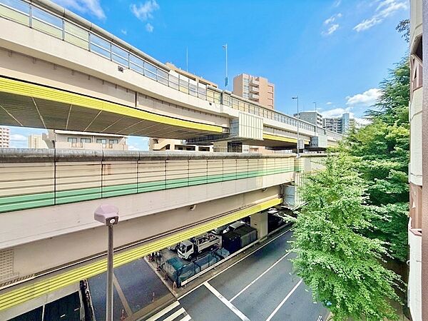 頬をなでる、優しい風を感じることが出来ます。