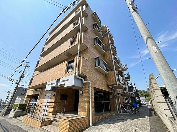 現地に足をお運びいただいた際には、周辺散策などをお勧めいたします。
